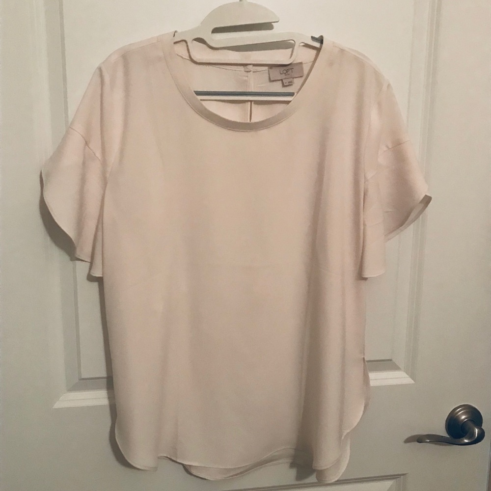 Loft outlet sz M off white tulip short sleeve top